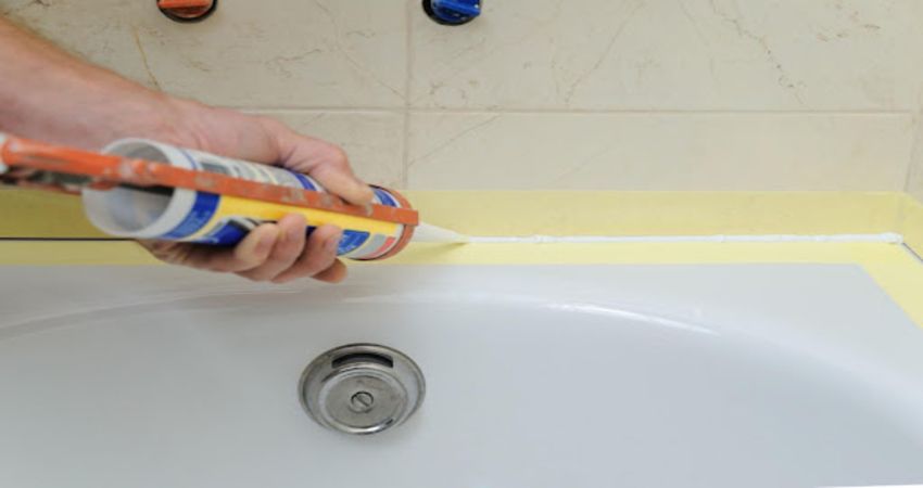 What is Bathtub Reglazing & How It Helpful?