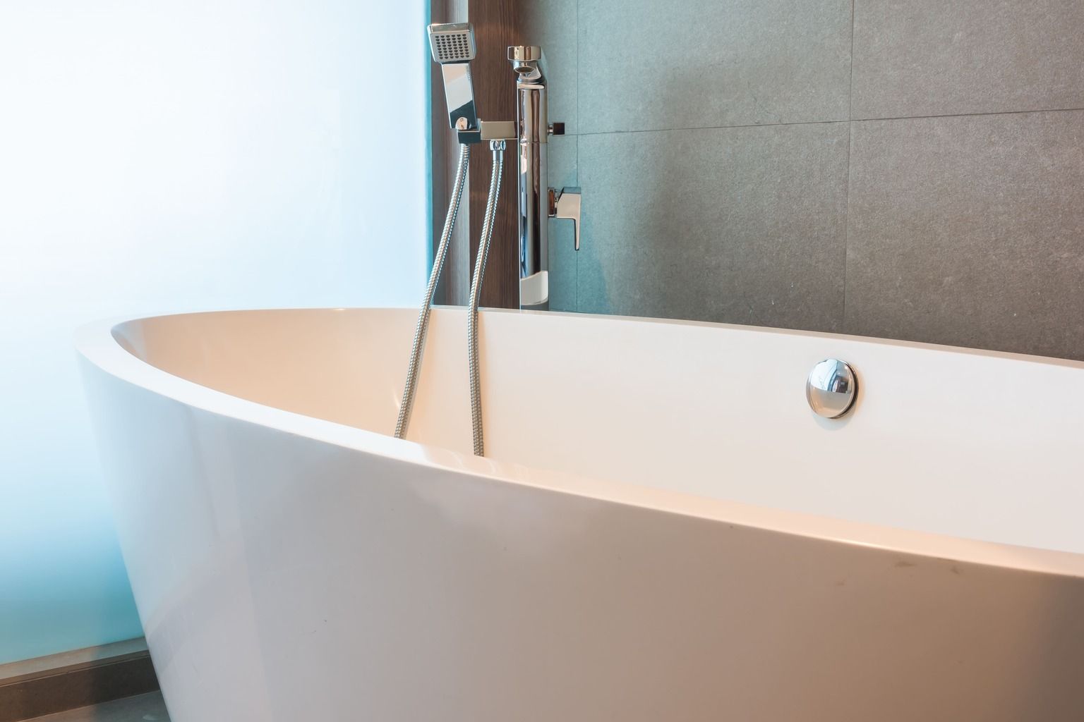 How to Keep Your Reglazed Bathroom Looking Its Best
